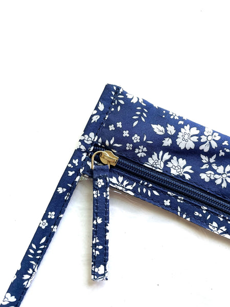 Peek A Boo Needlepoint Project Bag: Blue Capel