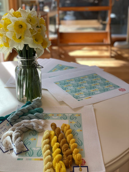 Sale! Daffodils Clutch 13 Mesh Needlepoint Canvas