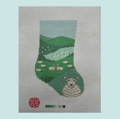 New Arrival : The English Countryside Sheep Mini Stocking 18 mesh